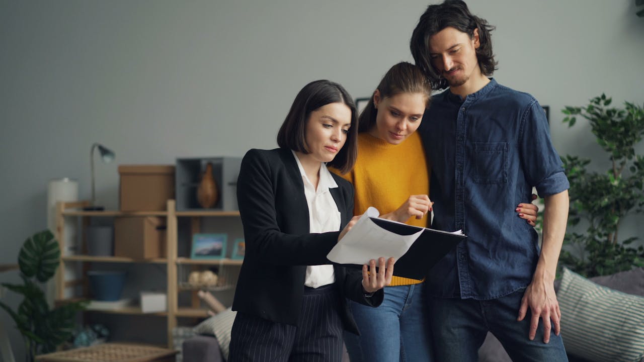 Property manager with Tenants
